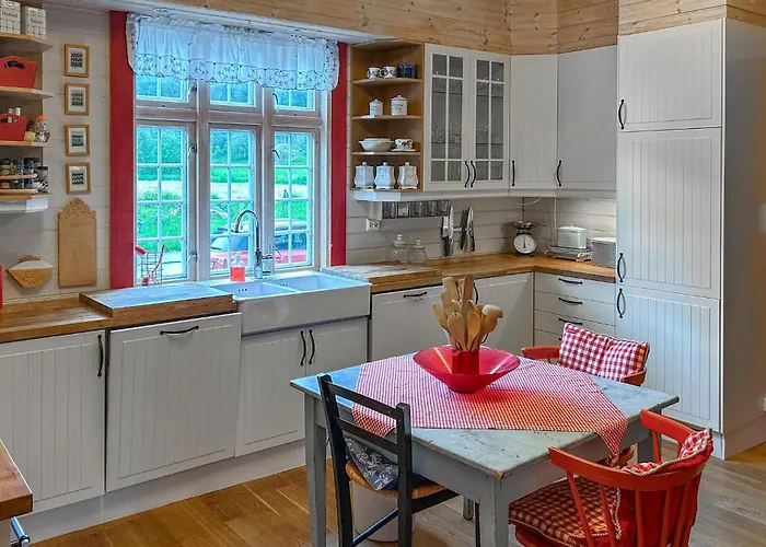 Awesome In Omlid With House A Mountain View Semesterbostad
