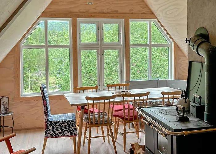 Awesome In Omlid With House A Mountain View