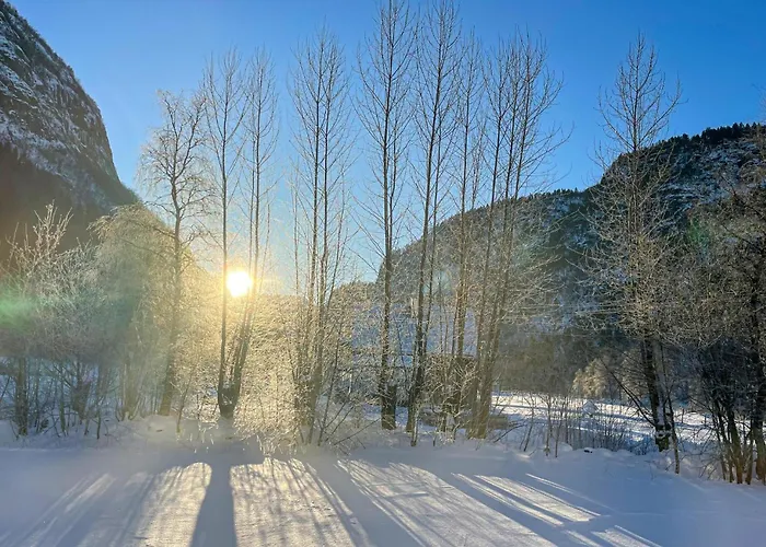 Semesterbostad Awesome In Omlid With House A Mountain View *
